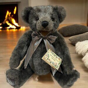 Gund Signature Collection Bear-Wee Willy #59 of 600-Signed Limited Edition w/tag
